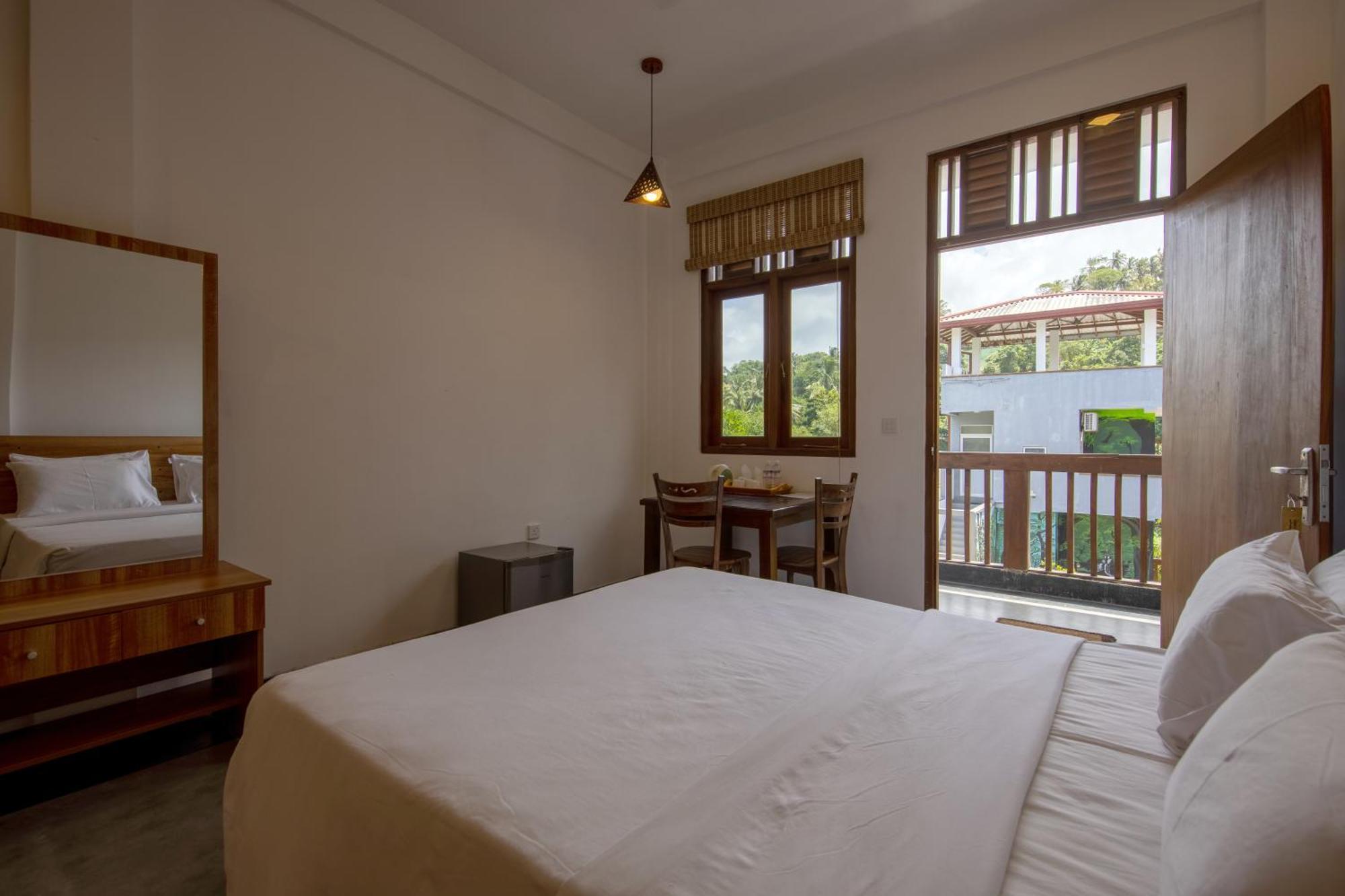 Bliss By Epic Collection Hotel Unawatuna Exterior photo